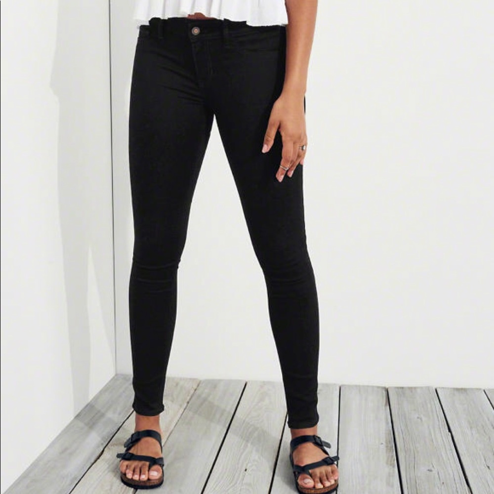 Black Hollister Super Skinny Jeans ‼️NO FLAWS‼️